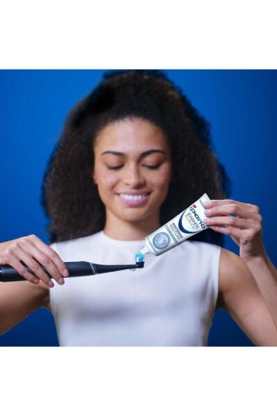 İpana 3D White Clinical Canlandırıcı Parlaklık 65 ml